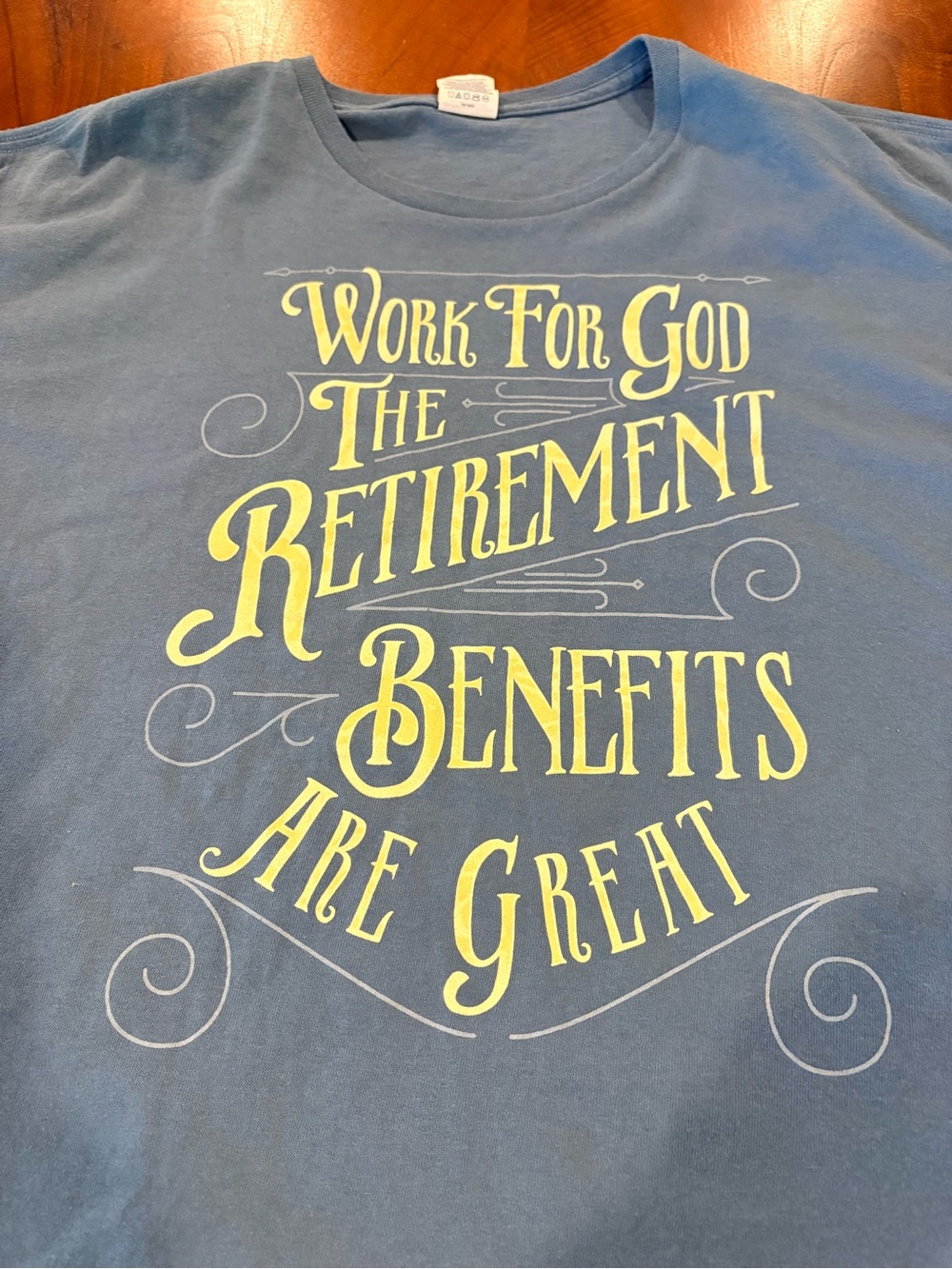 Graphic Short Sleeve Top - Blue with Yellow Print, size XXL - Picture 2 of 4